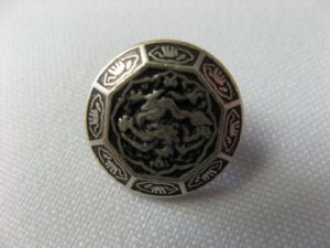 Metallknopf Tracht mit Öse 15.2 mm
