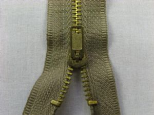 Reißverschluß Messing 18cm