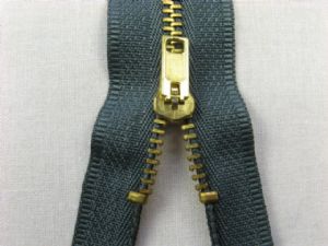 Reißverschluß Messing 18cm
