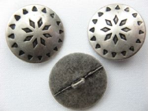 Metallknopf bombiert mit Öse 22 mm, Rautengravur
