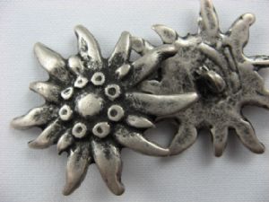 Metallknopf mit Öse 38 mm, Edelweißblüte